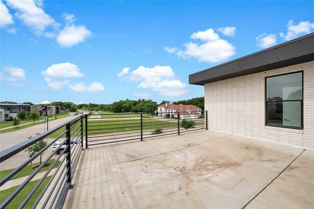 Building Photo - 8356 Fairview Dr