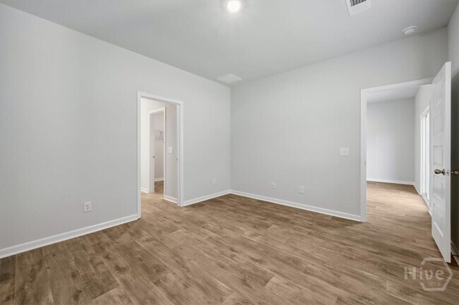 Building Photo - 150 Bottlebrush Dr