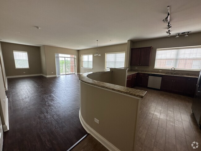 Building Photo - 1 Itasca Pl