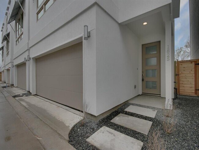 Building Photo - 1825 Ennis St