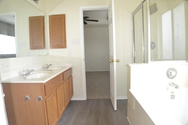 Building Photo - 222 Cedron Chase