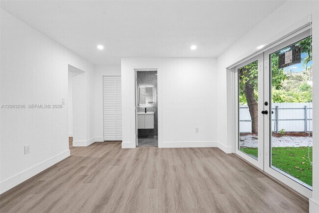 Building Photo - 250 NW 45th St