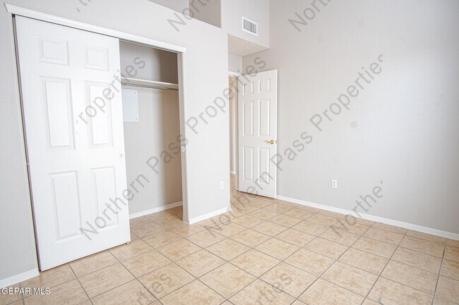 Building Photo - 14140 Robert Ituarte Dr