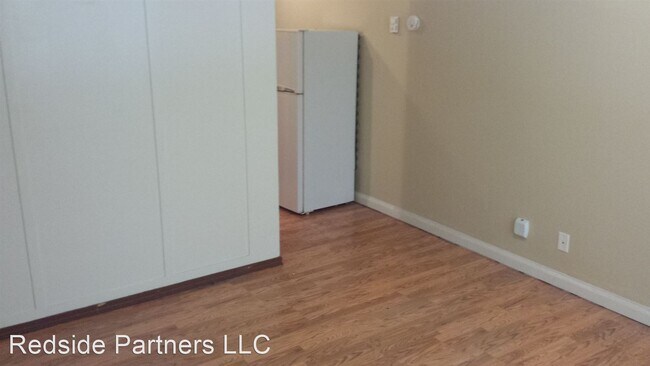 Building Photo - 1718 Summit Ave