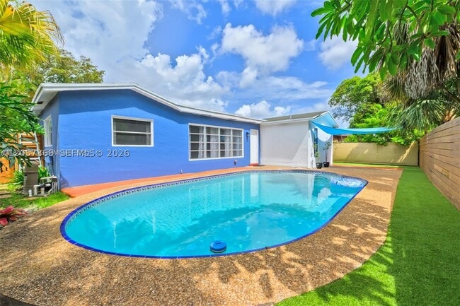 Building Photo - 851 SW 49th Way