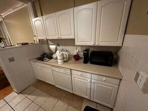 Building Photo - 54 Egmont St