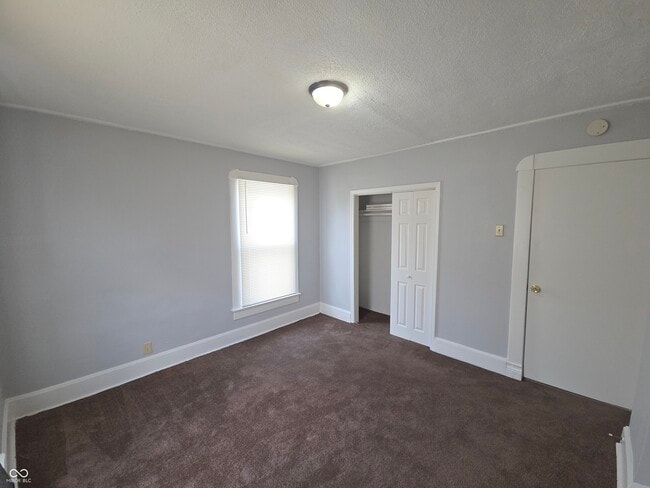 Building Photo - 518 W 28th St