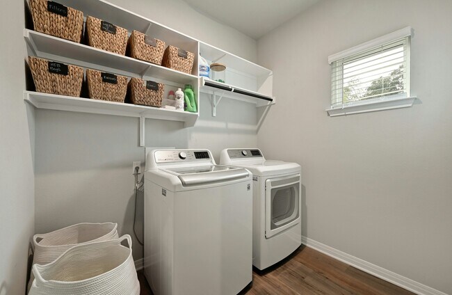 Building Photo - 911 Bright Gemstone Wy