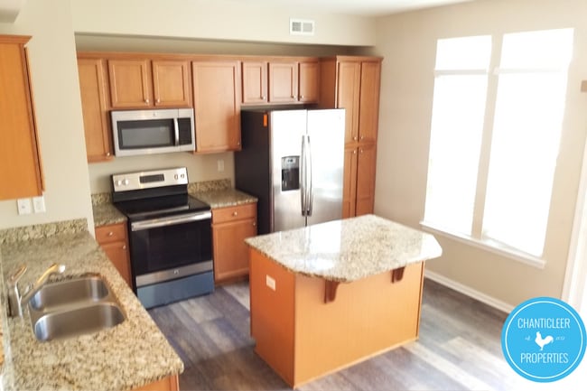 Building Photo - 506 Berry Chase Way