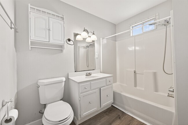 Building Photo - 1603 Blase Rd