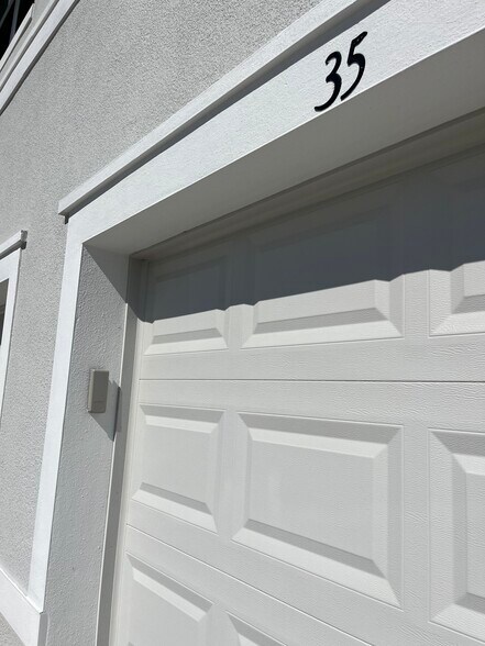 Building Photo - 35 Tortuga Trl