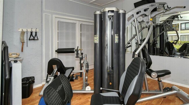 Building Photo - 131 Whispering Sands Cir