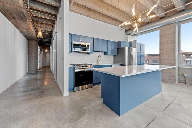 Building Photo - 901 N 3rd St