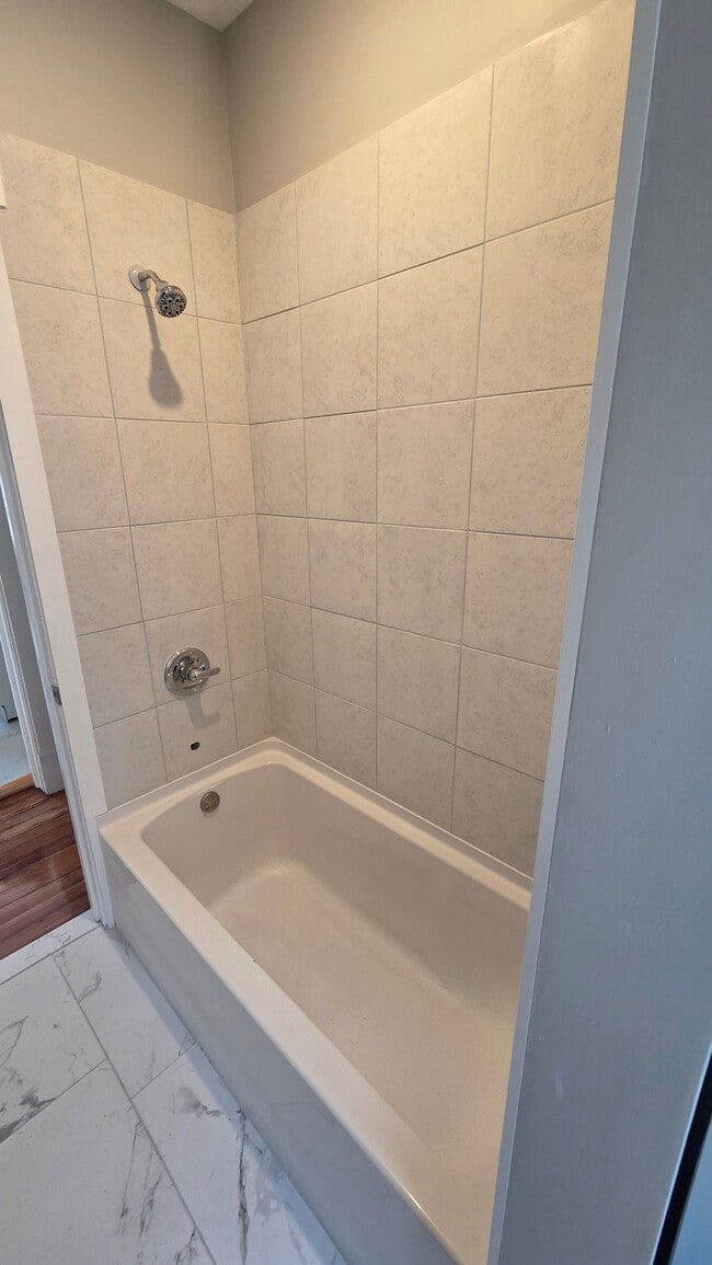 Building Photo - 26 Whittlesey Ave