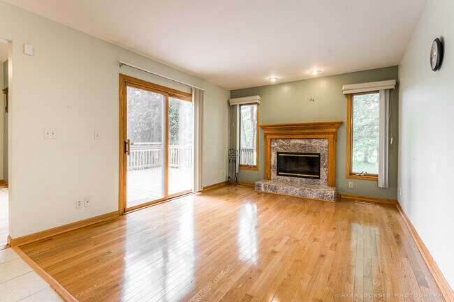 Building Photo - 113 Andresen Ct