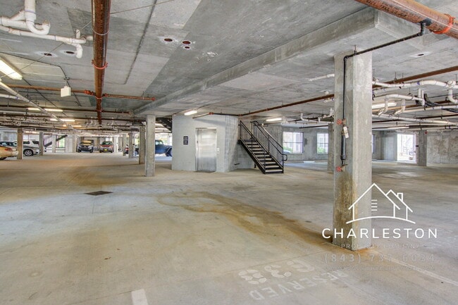 Building Photo - 1755 Central Park Rd