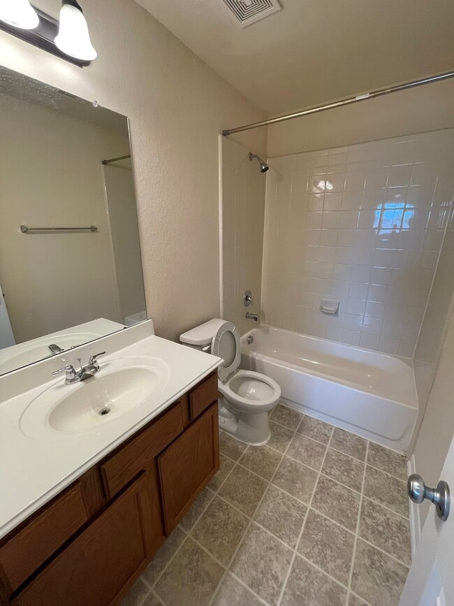 Building Photo - 1755 Nichole Woods Dr
