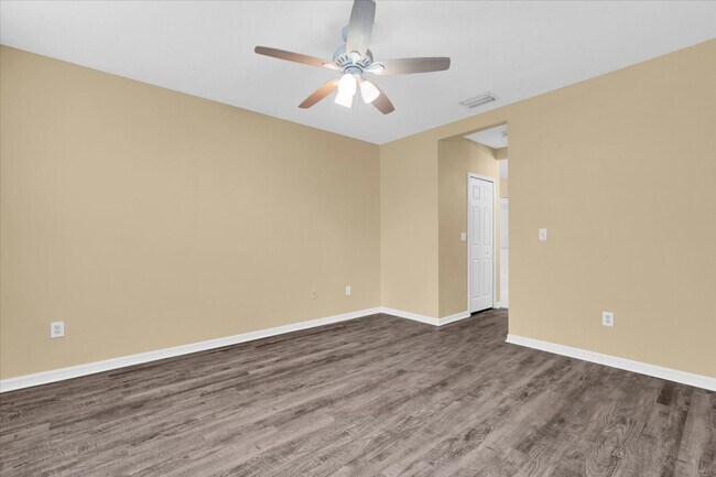 Building Photo - 9624 Carlsdale Dr