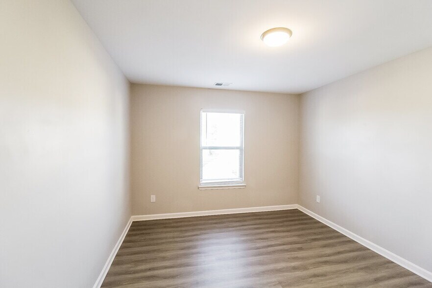 Building Photo - 706 Galveston Way