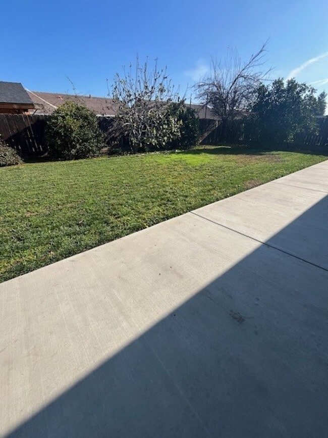 Building Photo - Coming Soon!