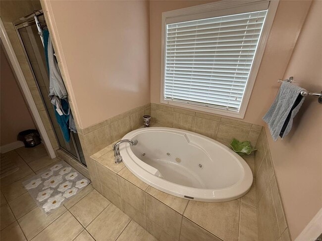 Building Photo - 9832 Helmsley Cir