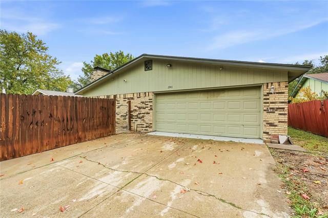 Building Photo - 2901 Branch Oaks Dr