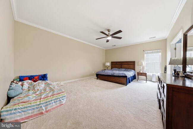 Building Photo - 3852 Glasgow Way