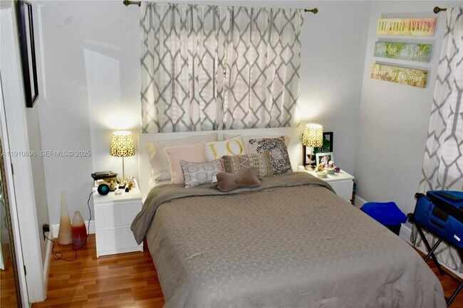 Building Photo - 7860 NW 50th St