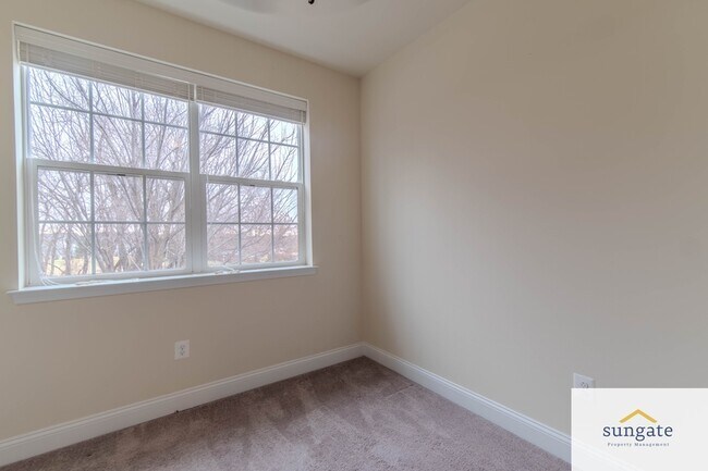 Building Photo - 5757 Richards Valley Rd