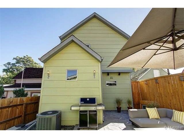 Rear of House - 3639 Mariposa Street