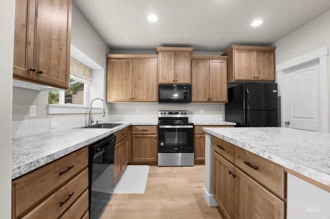 Building Photo - 5393 W Rosslare Dr