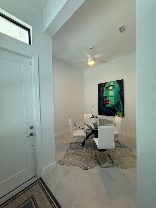 Building Photo - 187 SE Via Sangro