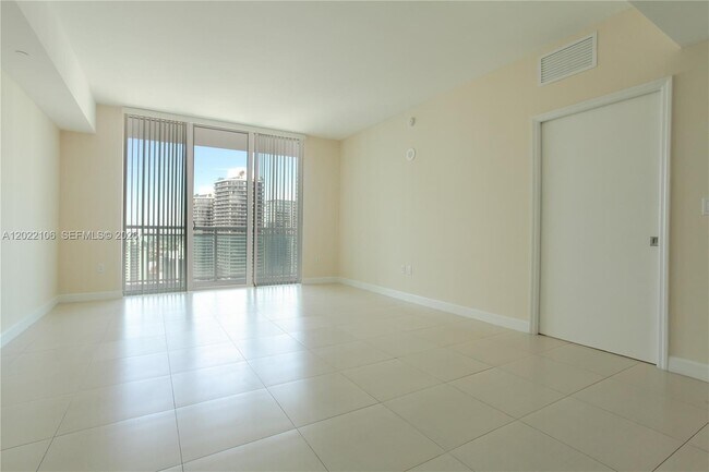 Building Photo - 951 Brickell Ave