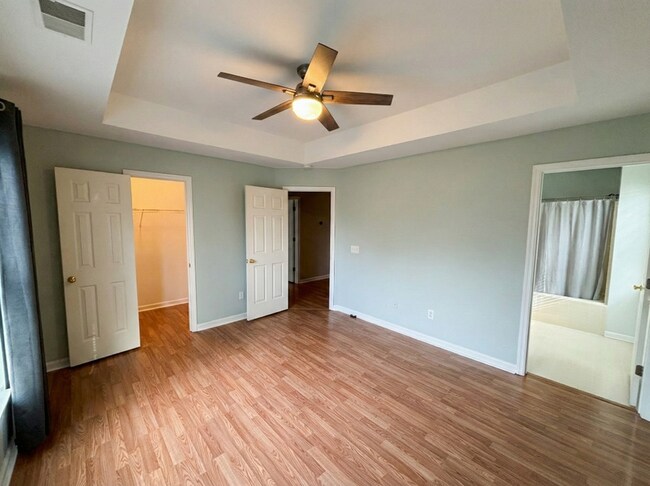 Building Photo - 455 S Piazza Ct