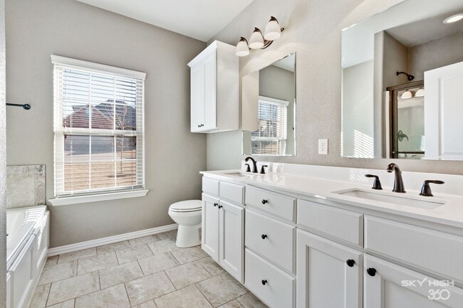 Building Photo - 3820 Williams Cove