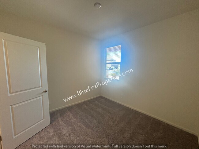 Building Photo - 4864 E Julian Wash Dr
