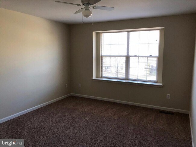 Building Photo - 12 Morrissey Stone Ct