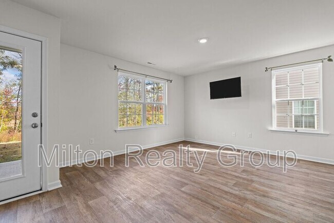 Building Photo - 122 March Crk Dr