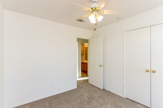 Building Photo - 101 Kennedy Dr