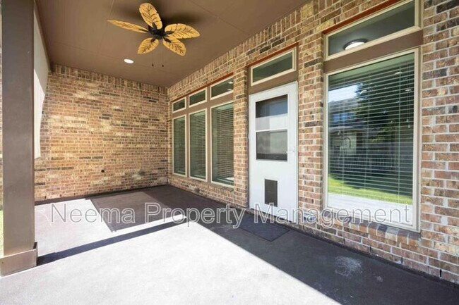 Building Photo - 115 Pine Crest Cir