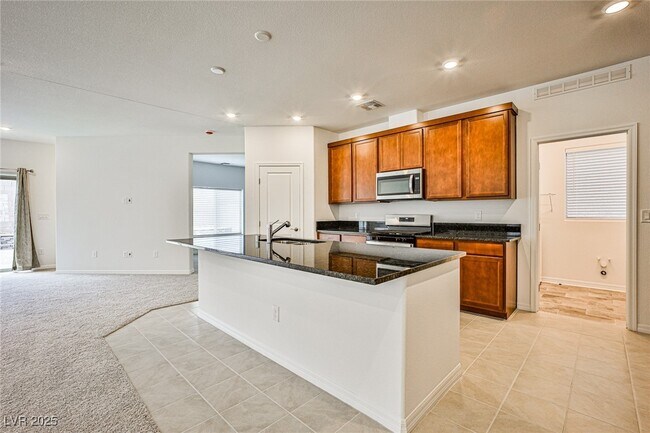 Building Photo - 7412 Legacy Pt St