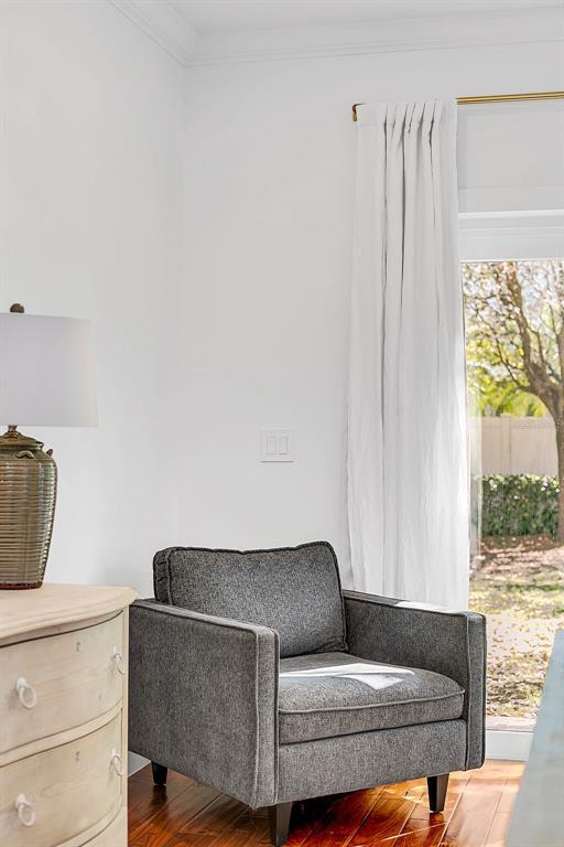 Building Photo - 1640 Palm Ave