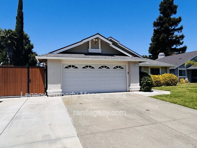 Building Photo - 3047 Mill Oak Way