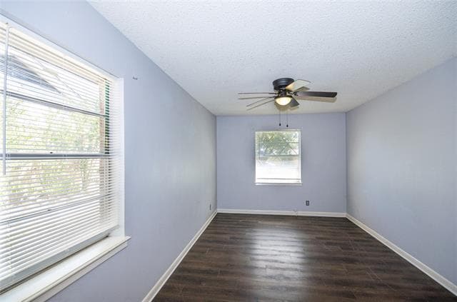 Building Photo - 1018 Patricia Dr