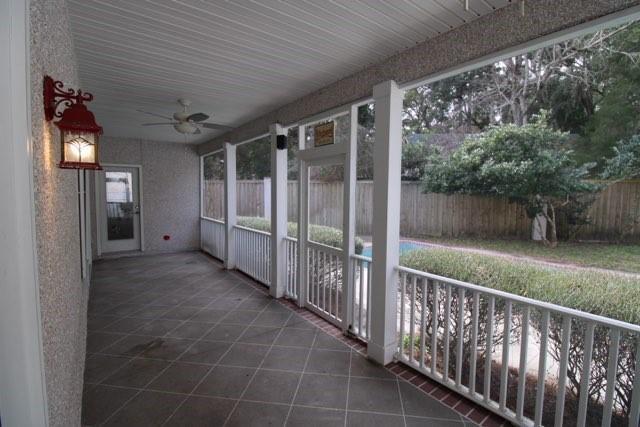 Building Photo - 183 W Commons Dr