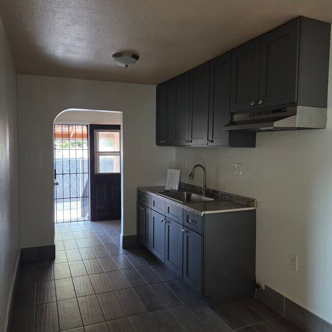 Building Photo - 4737 Dozier St