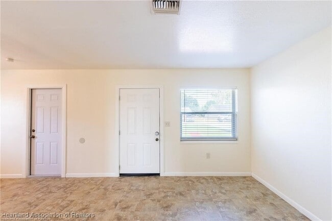 Building Photo - 1314 Denise Ave