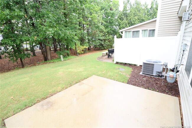 Building Photo - 104 Bell Tower Way
