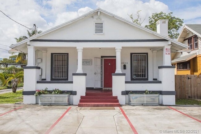 Building Photo - 3922 NW 2nd Ave