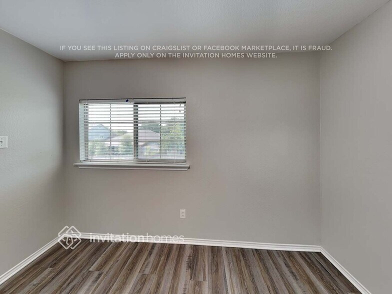 Building Photo - 308 Leanne Dr